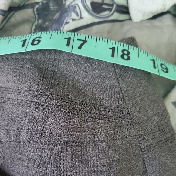 Laura Scott Charcoal Lined Business Skirt - Picture 7 of 10